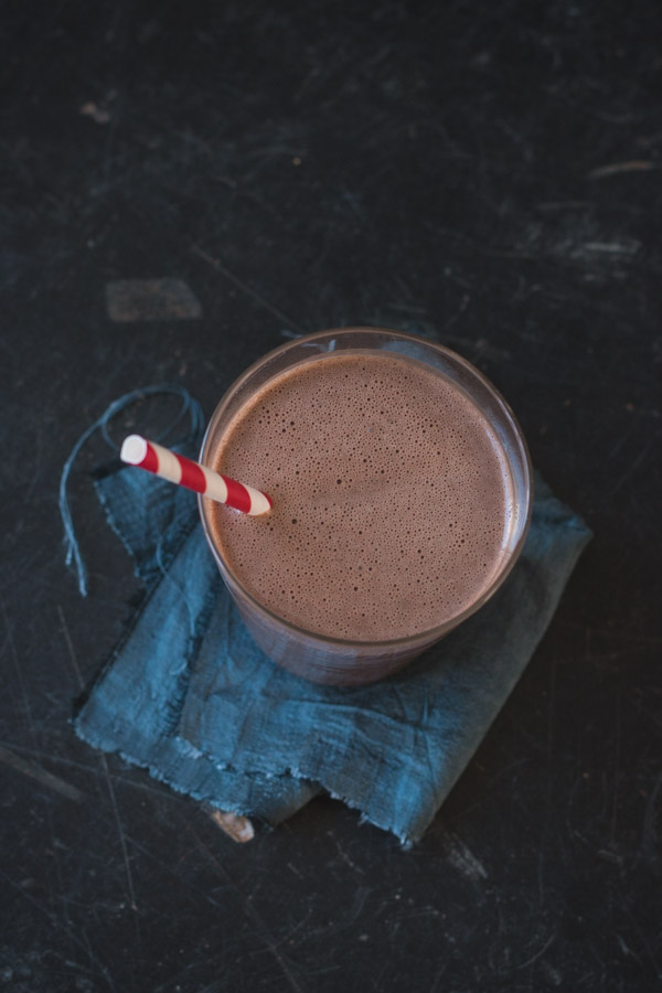 Healthy Chocolate Peanut Butter Smoothie | rosechocolatier.com