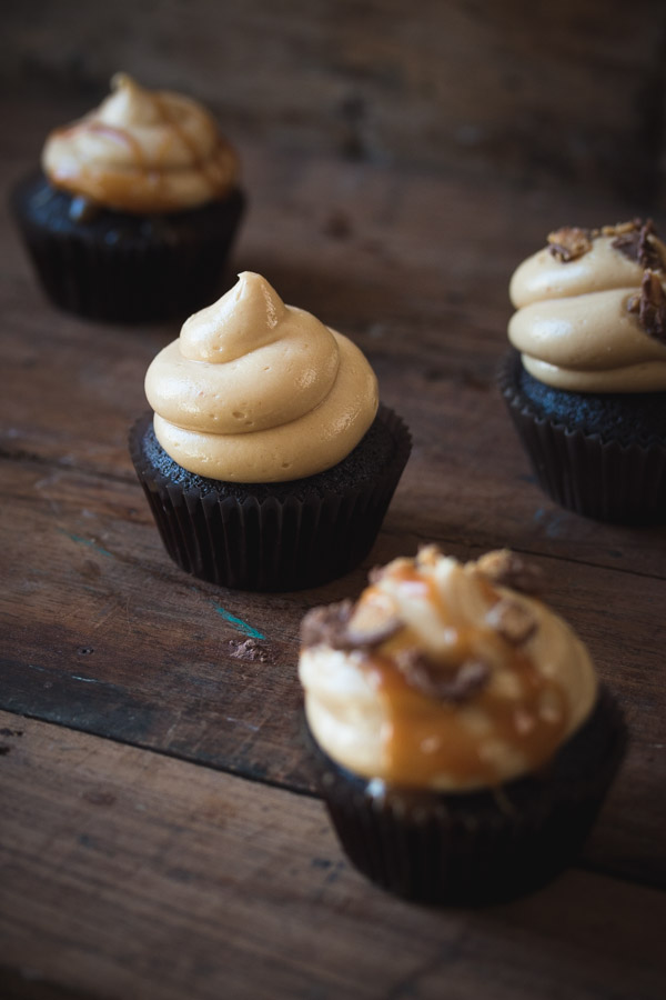 Moist chocolate cupcakes topped with a creamy peanut butter frosting | rosechocolatier.com