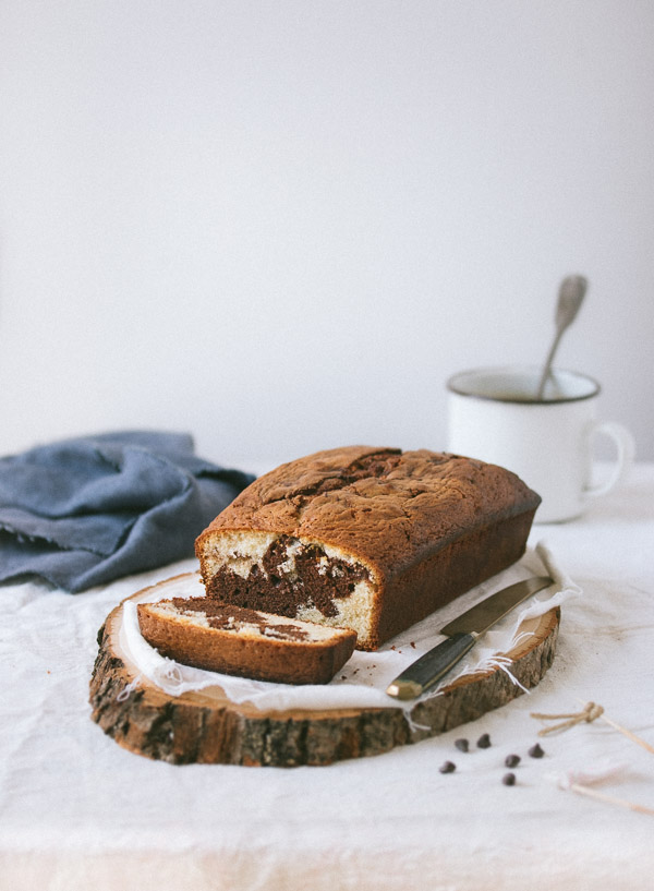 Easy Chocolate and Vanilla Marble Cake | rosechocolatier.com