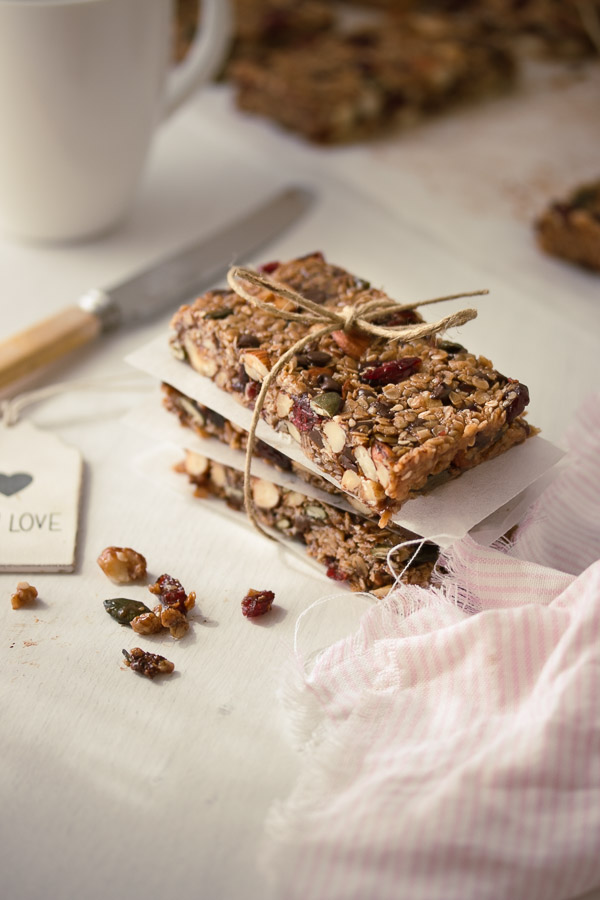 Versatile and healthy homemade granola bars, packed with your favorite ingredients. | rosechocolatier.com