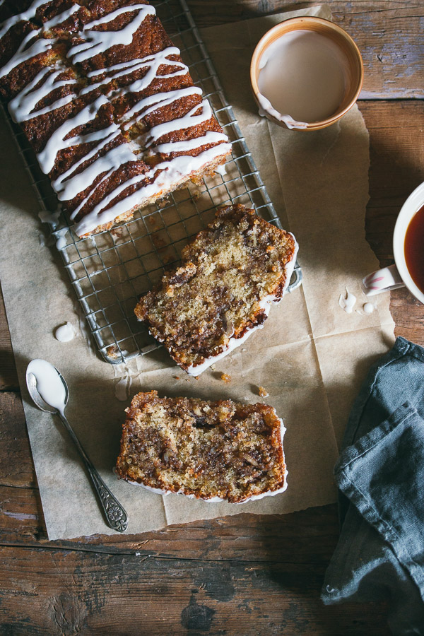 Cinnamon swirl cake that tastes just like cinnamon rolls! | rosechocolatier.com