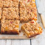 Peaches and Cream Crumble Bars | rosechocolatier.com