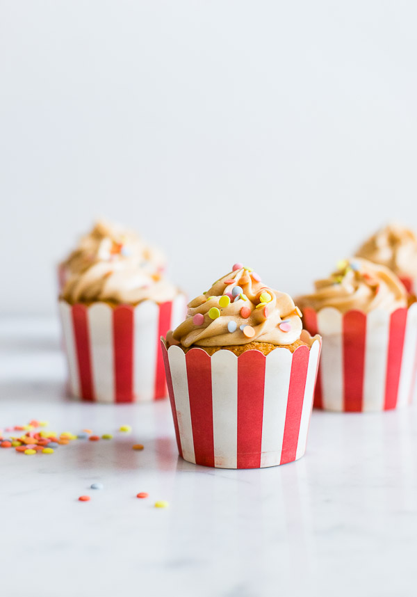 AMAZING Apple Toffee Cupcakes