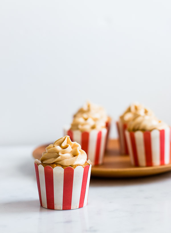 AMAZING Apple Toffee Cupcakes