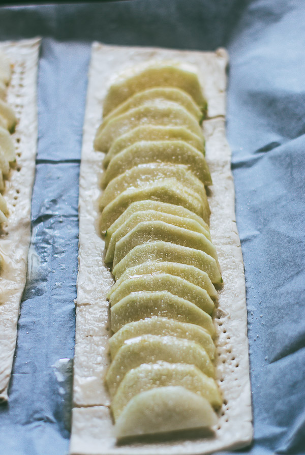 4-Ingredient Easy Puff Pastry Apple Tart