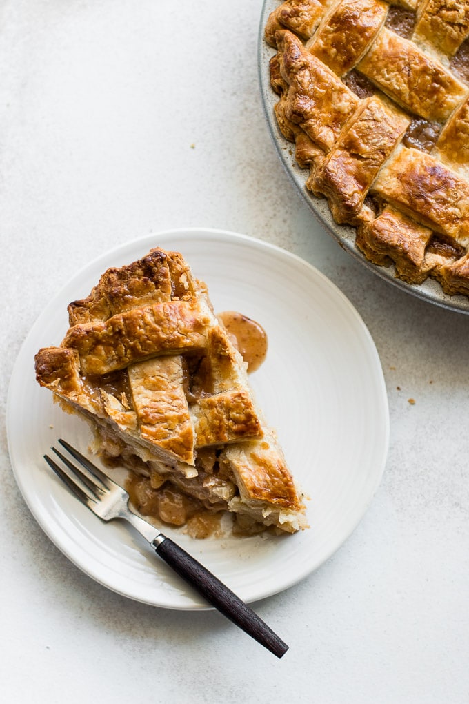 caramel pear pie