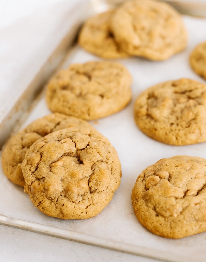 chewy peanut butter cookies