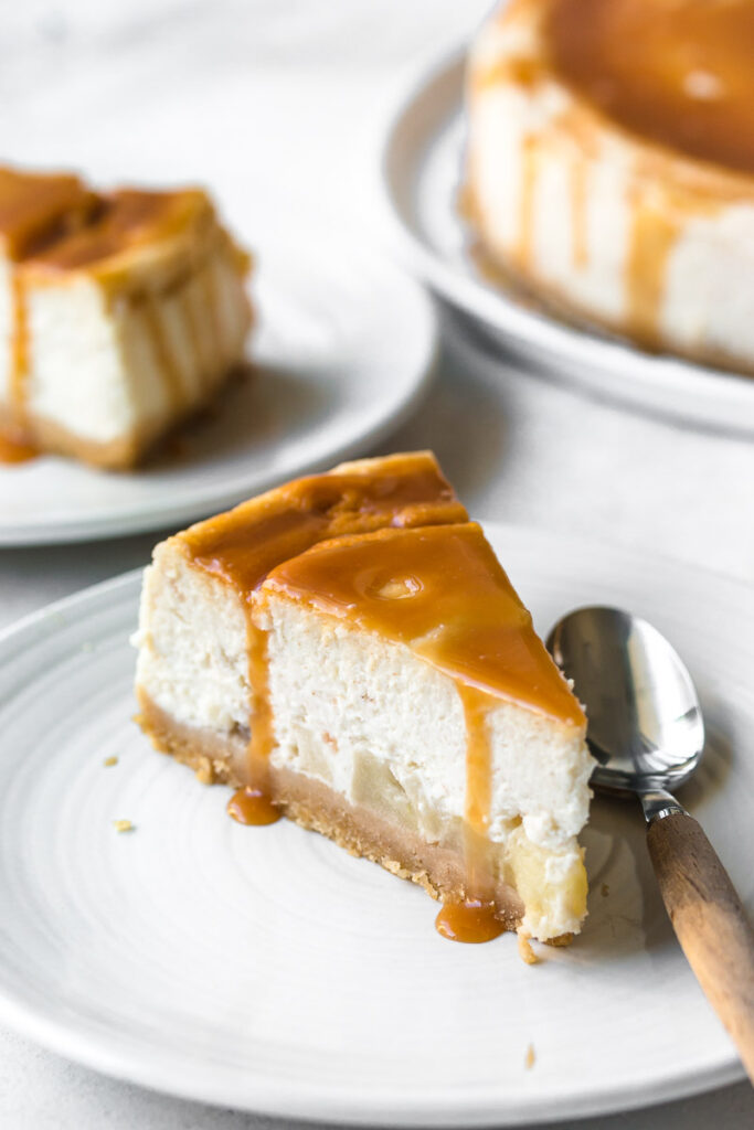 caramel apple cheesecake