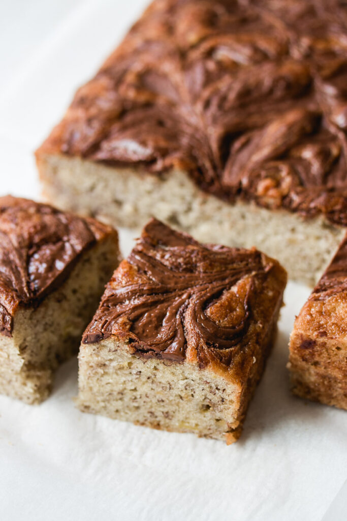 banana nutella cake