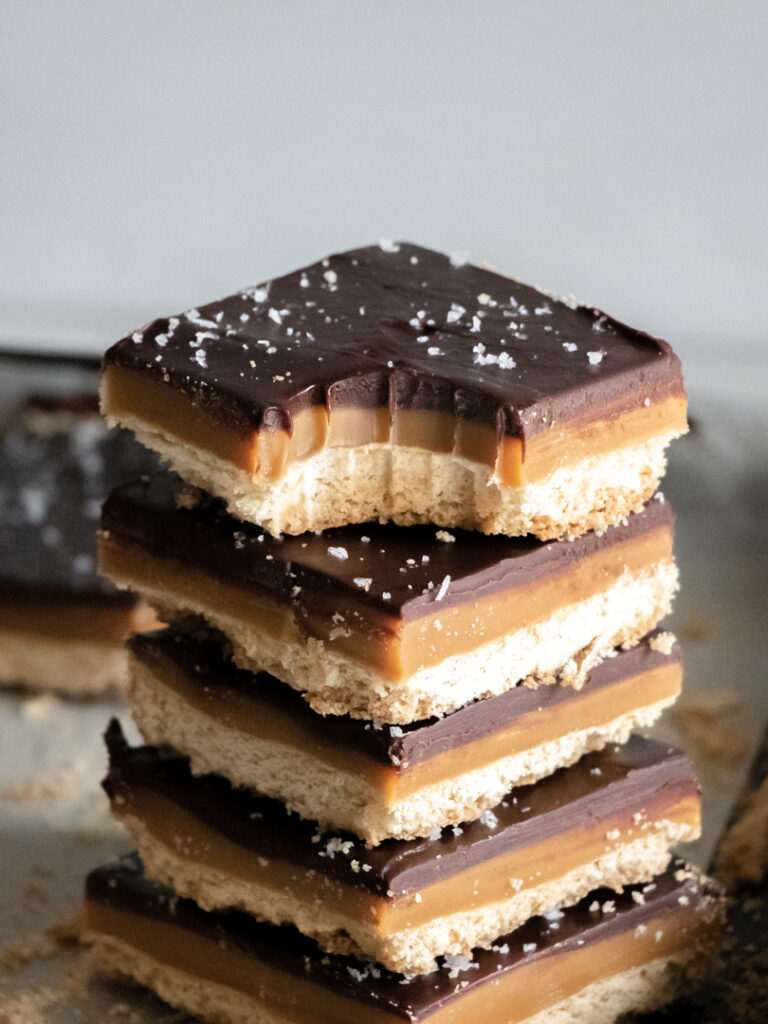 Salted caramel shortbread bars