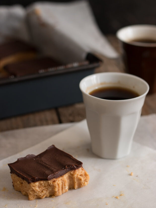 No Bake Chocolate Peanut Butter Bars