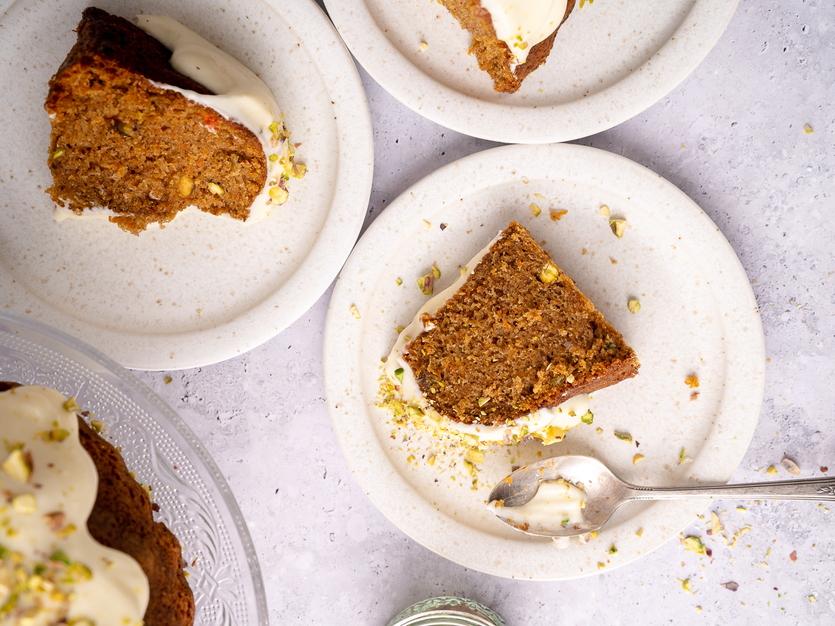 carrot pistachio bundt cake slice