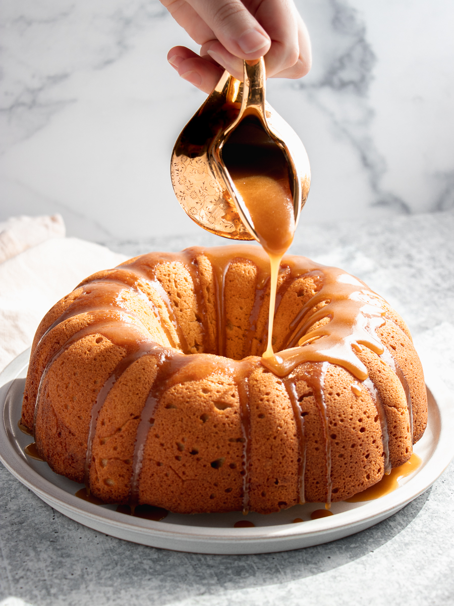 irish cream pound cake with irish cream caramel drizzle