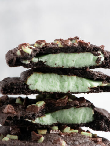 mint chocolate cheesecake cookies